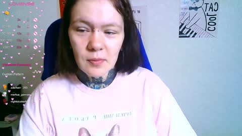 Snapshot of the_ice_owl chatting on 10-31-25, 03:29 the_ice_owl online show from 10-31-25, 03:29