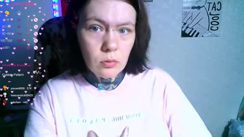 Snapshot of the_ice_owl chatting on 11-09-25, 10:13 the_ice_owl online show from 11-09-25, 10:13