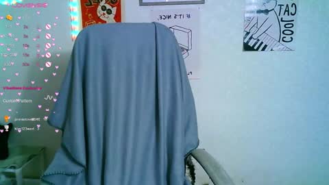 Snapshot of the_ice_owl chatting on 11-16-25, 06:52 the_ice_owl online show from 11-16-25, 06:52