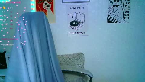 Snapshot of the_ice_owl chatting on 11-17-25, 11:16 the_ice_owl online show from 11-17-25, 11:16