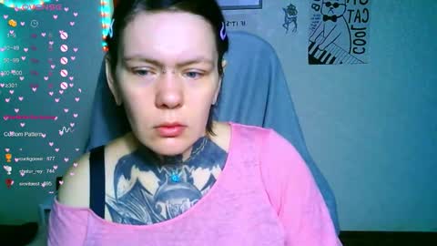 Snapshot of the_ice_owl chatting on 11-23-25, 02:44 the_ice_owl online show from 11-23-25, 02:44