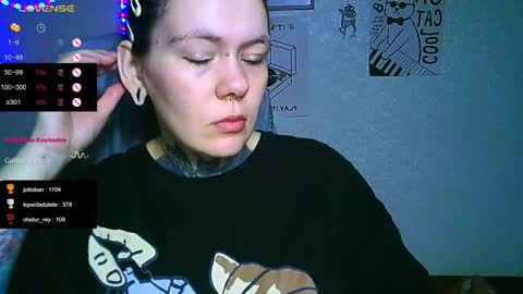 Snapshot of the_ice_owl chatting on 11-30-25, 12:58 the_ice_owl online show from 11-30-25, 12:58