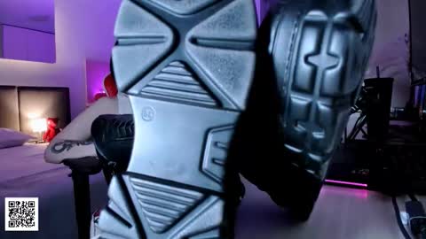 Snapshot of the_inamorata chatting on 10-30-25, 09:48 Goddess Misha online show from 10-30-25, 09:48