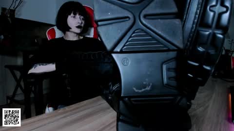 Snapshot of the_inamorata chatting on 07-12-26, 10:01 Goddess Misha online show from 07-12-26, 10:01