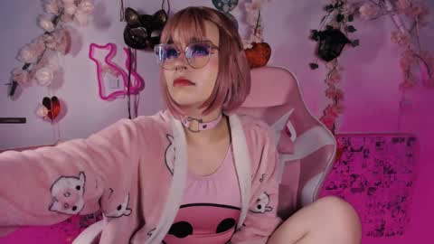 ...  ... online show from 02-22-25, 07:56