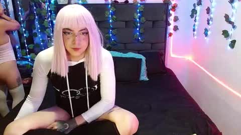 Snapshot of the_lesbian_game chatting on 01-10-25, 03:50 the_lesbian_game online show from 01-10-25, 03:50