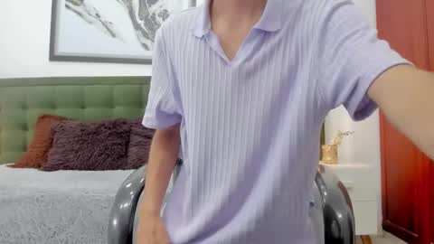 Snapshot of the_mark_king chatting on 02-12-26, 05:30 T H E M A R K K I N G online show from 02-12-26, 05:30