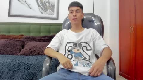 Snapshot of the_mark_king chatting on 02-18-26, 05:09 T H E M A R K K I N G online show from 02-18-26, 05:09