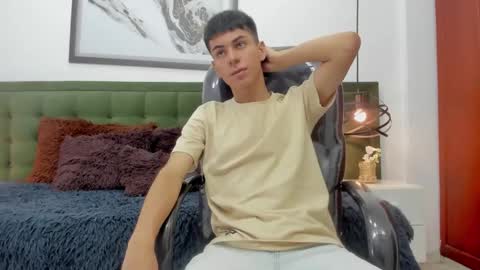 Snapshot of the_mark_king chatting on 02-22-26, 05:00 T H E M A R K K I N G online show from 02-22-26, 05:00