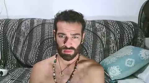 Snapshot of the_nomad_show chatting on 10-04-25, 02:20 T online show from 10-04-25, 02:20