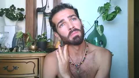 Snapshot of the_nomad_show chatting on 10-10-25, 05:01 T online show from 10-10-25, 05:01