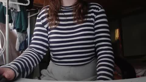 Ekye online show from 10-08-25, 02:42