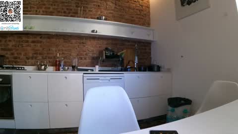 Snapshot of the_pussy_boulevard chatting on 09-28-25, 08:36 Anna online show from 09-28-25, 08:36