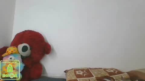 Snapshot of the_right_girl chatting on 12-10-24, 05:50 Suzan Sexy online show from 12-10-24, 05:50