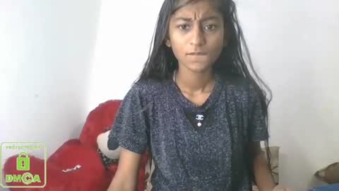 Snapshot of the_right_girl chatting on 12-23-24, 05:49 Suzan Sexy online show from 12-23-24, 05:49