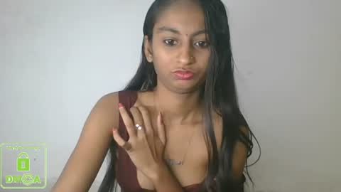 Snapshot of the_right_girl chatting on 01-08-25, 01:52 Suzan Sexy online show from 01-08-25, 01:52