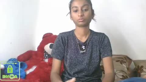 Snapshot of the_right_girl chatting on 01-12-25, 10:56 Suzan Sexy online show from 01-12-25, 10:56