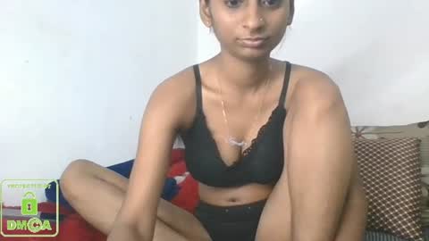 Snapshot of the_right_girl chatting on 02-08-25, 10:18 Suzan Sexy online show from 02-08-25, 10:18