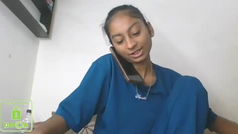 Snapshot of the_right_girl chatting on 03-10-25, 07:10 Suzan Sexy online show from 03-10-25, 07:10