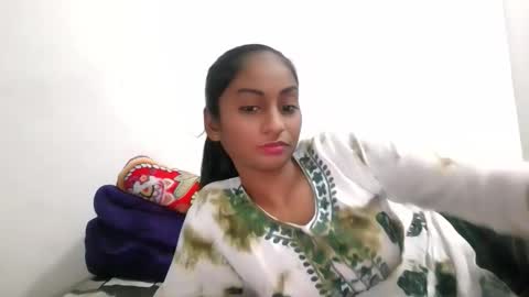 Snapshot of the_right_girl chatting on 09-18-25, 11:56 Suzan Sexy online show from 09-18-25, 11:56