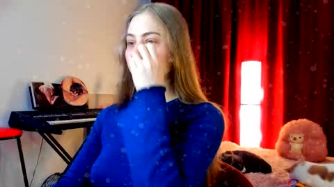 Ally    STREAMING ON TWITCH NOW Check my Twitter for updates online show from 12-17-25, 11:05