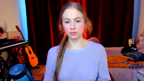 Ally    STREAMING ON TWITCH NOW Check my Twitter for updates online show from 05-09-26, 05:34