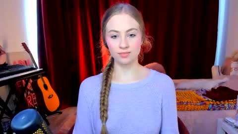 Ally    STREAMING ON TWITCH NOW Check my Twitter for updates online show from 05-14-26, 02:46