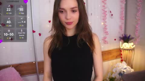 My name is Cynthia and Im very happy to see you in my sweet room  online show from 04-29-26, 03:10