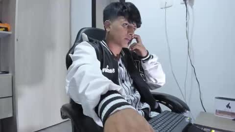 Danny online show from 10-05-25, 03:49