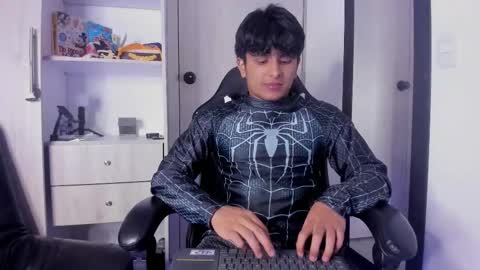 Danny online show from 10-30-25, 01:18