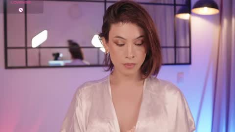 Snapshot of thea_ome chatting on 05-15-26, 10:50 Thea online show from 05-15-26, 10:50