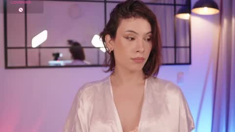 Snapshot of thea_ome chatting on 05-15-26, 11:12 Thea online show from 05-15-26, 11:12