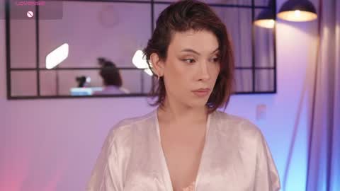 Snapshot of thea_ome chatting on 05-15-26, 11:56 Thea online show from 05-15-26, 11:56