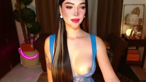 thea_whong online show from 04-17-26, 04:59