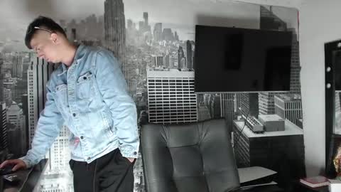Miguel Angel online show from 01-15-25, 02:49