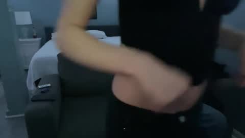 theauroravee online show from 04-01-26, 05:52