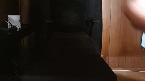 Snapshot of thebarefootgamer chatting on 11-03-25, 02:18 Blue and Red online show from 11-03-25, 02:18