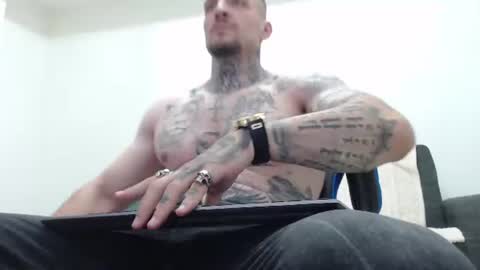Snapshot of thebestmuscles chatting on 07-05-26, 06:37 John online show from 07-05-26, 06:37
