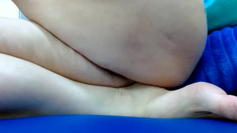 Snapshot of thebestpussyhairy chatting on 02-28-25, 08:42 Karla online show from 02-28-25, 08:42