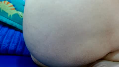 Snapshot of thebestpussyhairy chatting on 03-06-25, 09:25 Karla online show from 03-06-25, 09:25