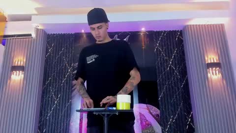 DEAN AND MARY online show from 01-05-26, 05:27