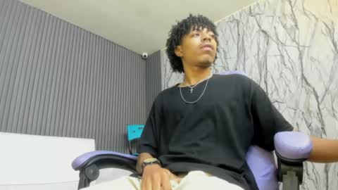 Snapshot of theblackflavor chatting on 07-19-26, 01:37 Flavor online show from 07-19-26, 01:37