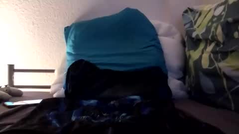 Snapshot of theblonddixon chatting on 09-25-25, 12:03 theblonddixon online show from 09-25-25, 12:03