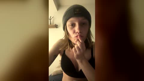 theborderline14 online show from 02-08-26, 09:13