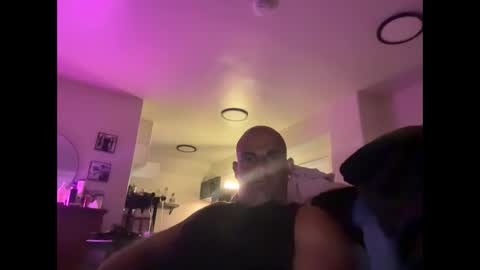 Snapshot of thebuzz777 chatting on 09-11-25, 05:07 theBuzz777 online show from 09-11-25, 05:07