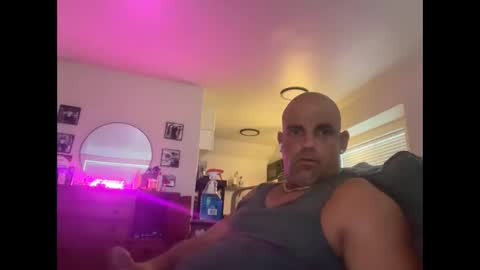 Snapshot of thebuzz777 chatting on 09-24-25, 02:31 theBuzz777 online show from 09-24-25, 02:31