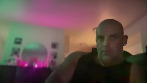 Snapshot of thebuzz777 chatting on 10-20-25, 02:56 theBuzz777 online show from 10-20-25, 02:56