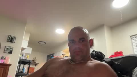 Snapshot of thebuzz777 chatting on 11-05-25, 02:44 theBuzz777 online show from 11-05-25, 02:44