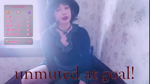 Snapshot of thecamwoman chatting on 02-05-26, 06:45 Joan online show from 02-05-26, 06:45