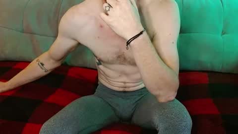 Snapshot of thecarrguyy chatting on 09-15-25, 04:29 Thatcarrguyy online show from 09-15-25, 04:29